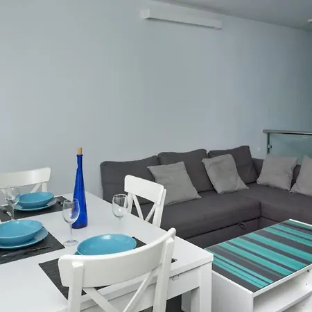 דירה Apartamento Juana Rosa *